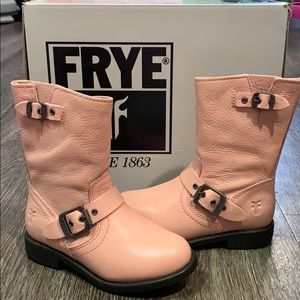 Frye Engineer Pull On Pink Boots 9.5 leather